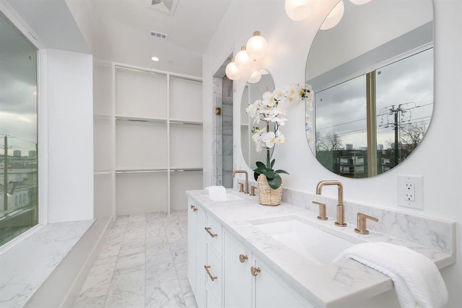 Furnished interior view inside a new home in , Dallas (Image 27).