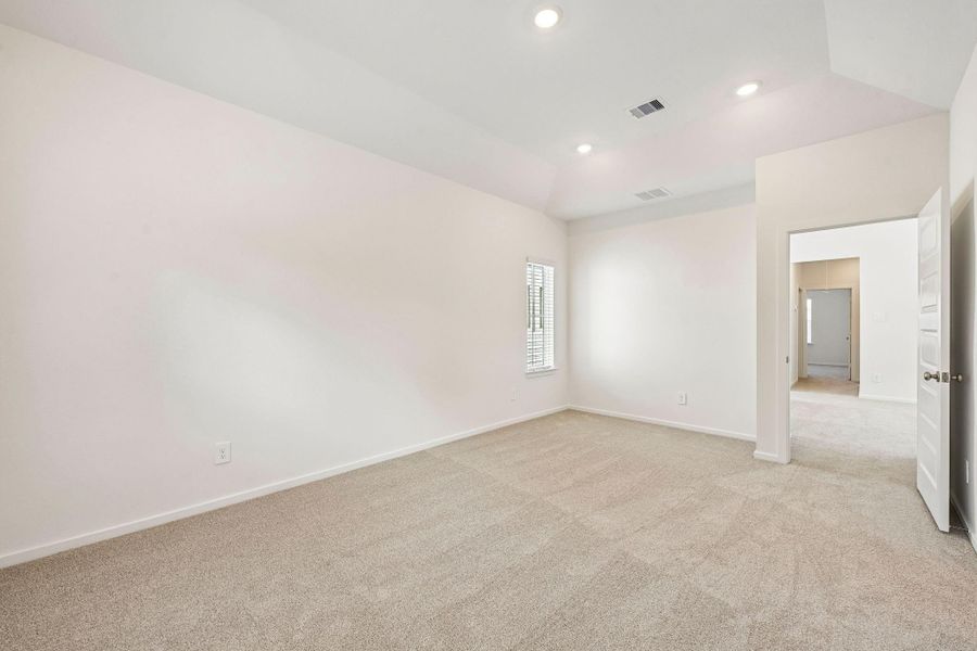 Spacious, unfurnished interior of a new home in Cole Creek Crossing, Houston (Image 28). Spacious, unfurnished interior of a new home in Cole Creek Crossing, Houston (Image 28).