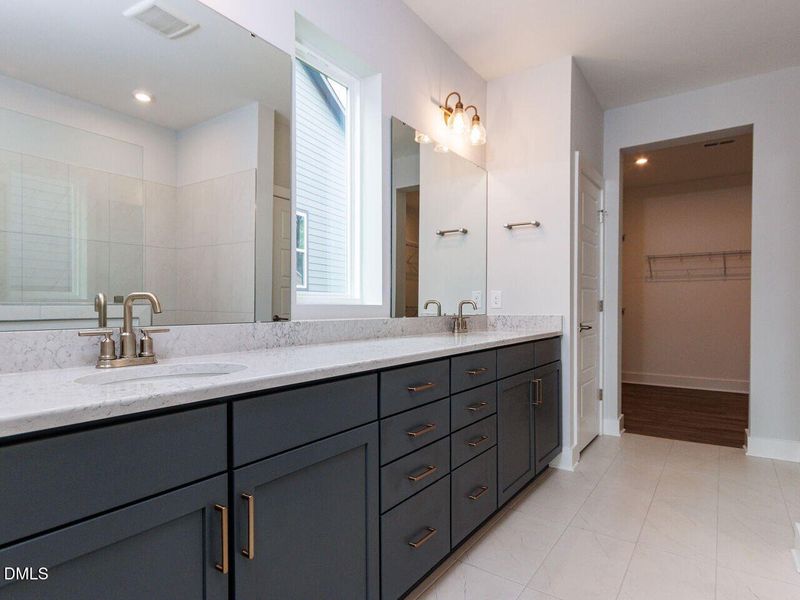 024-1280x960-primary-bathroom 024-1280x960-primary-bathroom