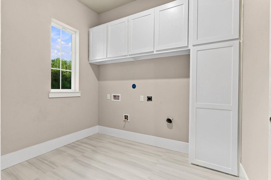 Spacious, unfurnished interior of a new home in , Dayton (Image 41). Spacious, unfurnished interior of a new home in , Dayton (Image 41).