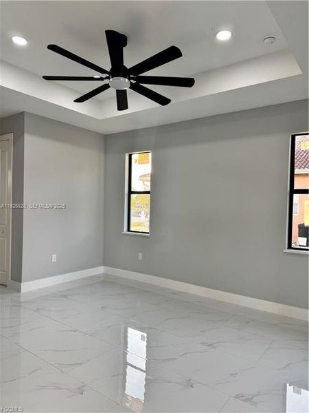Spacious, unfurnished interior of a new home in , Lehigh Acres (Image 24).