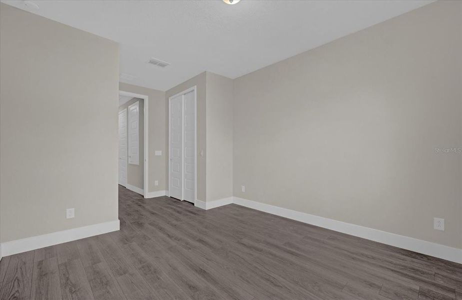 Spacious, unfurnished interior of a new home in , Kissimmee (Image 25).