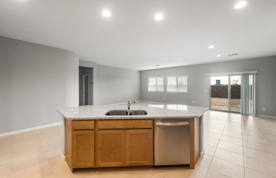 Furnished interior view inside a new home in El Cidro, Goodyear (Image 10).