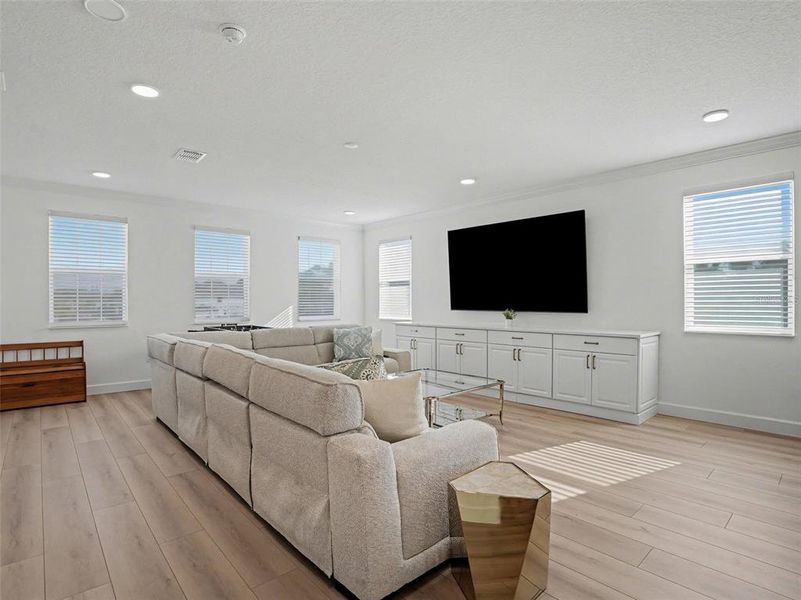 Furnished interior view inside a new home in , Oviedo (Image 34).