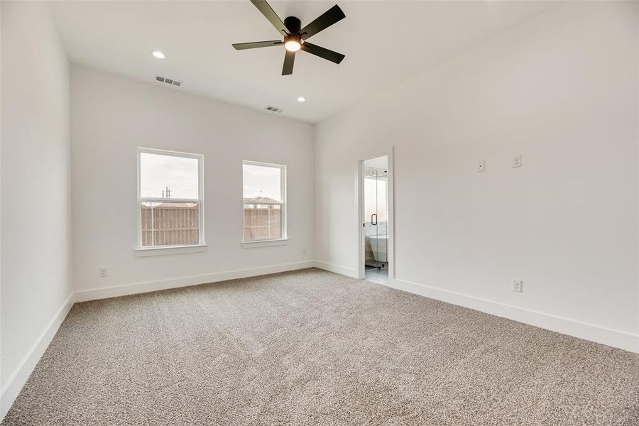 Spacious, unfurnished interior of a new home in , Greenville (Image 22).