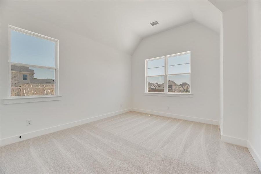 Spacious, unfurnished interior of a new home in Hillside Village, Celina (Image 28).