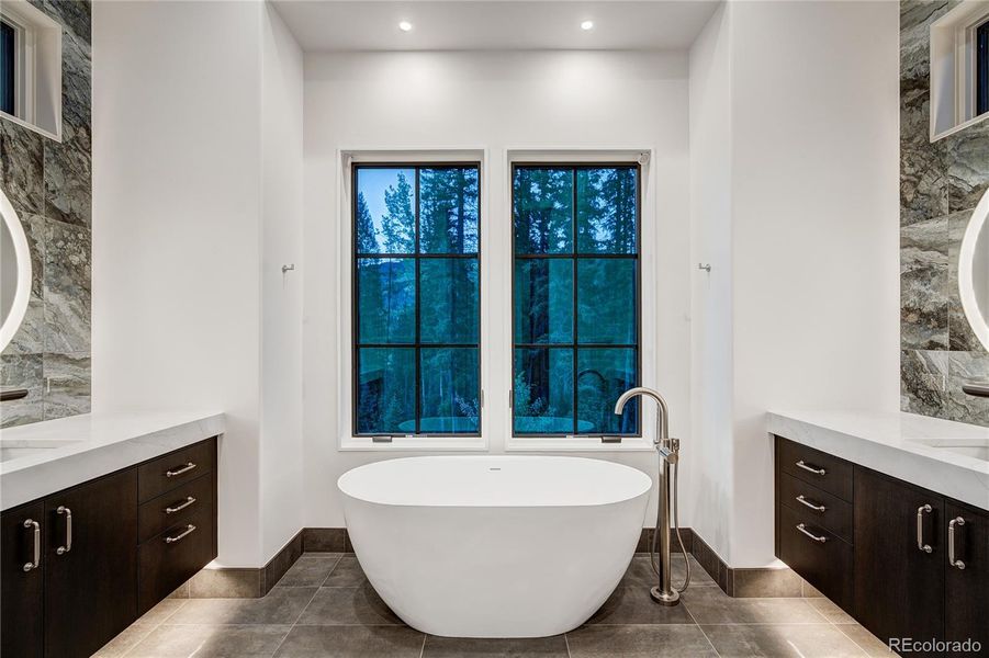 Furnished interior view inside a new home in , Keystone (Image 6).