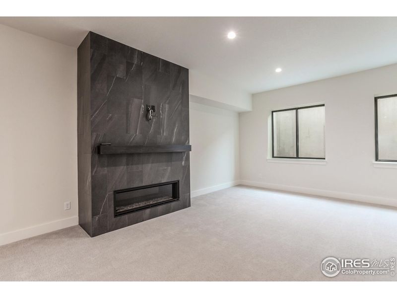 Spacious, unfurnished interior of a new home in , Berthoud (Image 36).