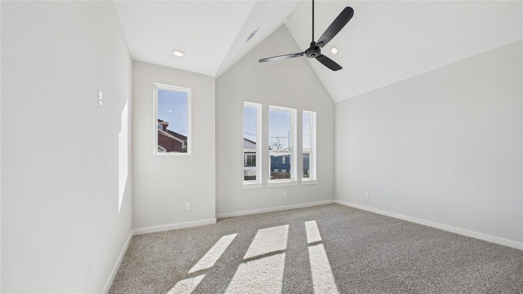 Spacious, unfurnished interior of a new home in , Houston (Image 36).