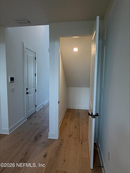 Spacious, unfurnished interior of a new home in , St. Johns (Image 7).