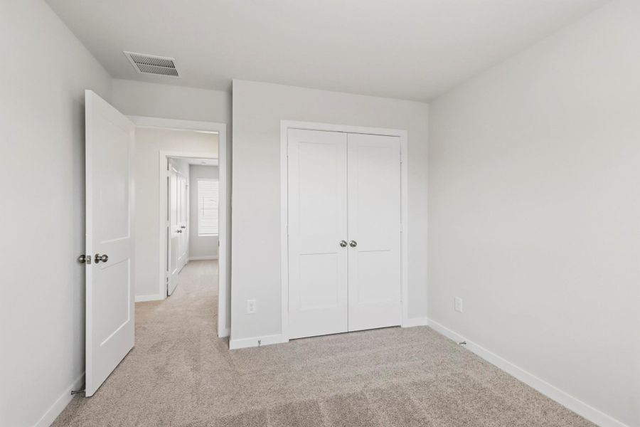 Spacious, unfurnished interior of a new home in Crockett Meadows, Conroe (Image 19). Spacious, unfurnished interior of a new home in Crockett Meadows, Conroe (Image 19).