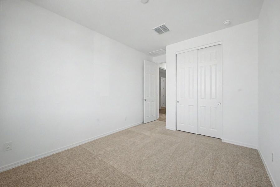 Spacious, unfurnished interior of a new home in Empire Pointe, Queen Creek (Image 11). Spacious, unfurnished interior of a new home in Empire Pointe, Queen Creek (Image 11).