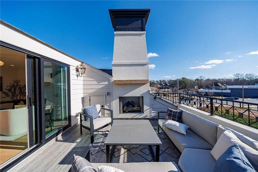 Exterior details and patio area of a home in Mayfair on Main, Alpharetta (Image 31).