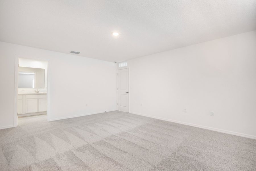 Representative unfurnished interior of a home built from the Iris by Maronda Homes in Palm Bay, Palm Bay (Image 21).