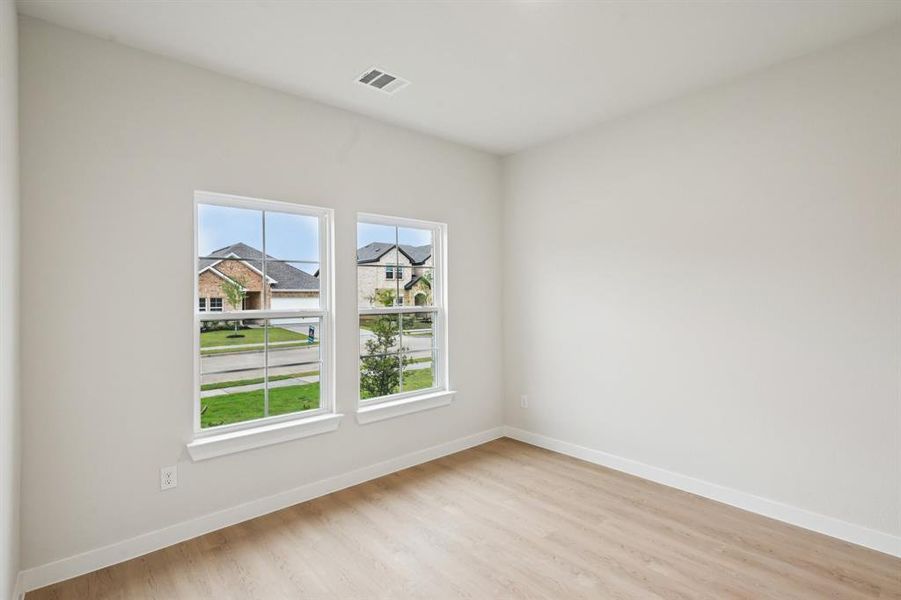 Spacious, unfurnished interior of a new home in Summerwood Estates, Red Oak (Image 35). Spacious, unfurnished interior of a new home in Summerwood Estates, Red Oak (Image 35).