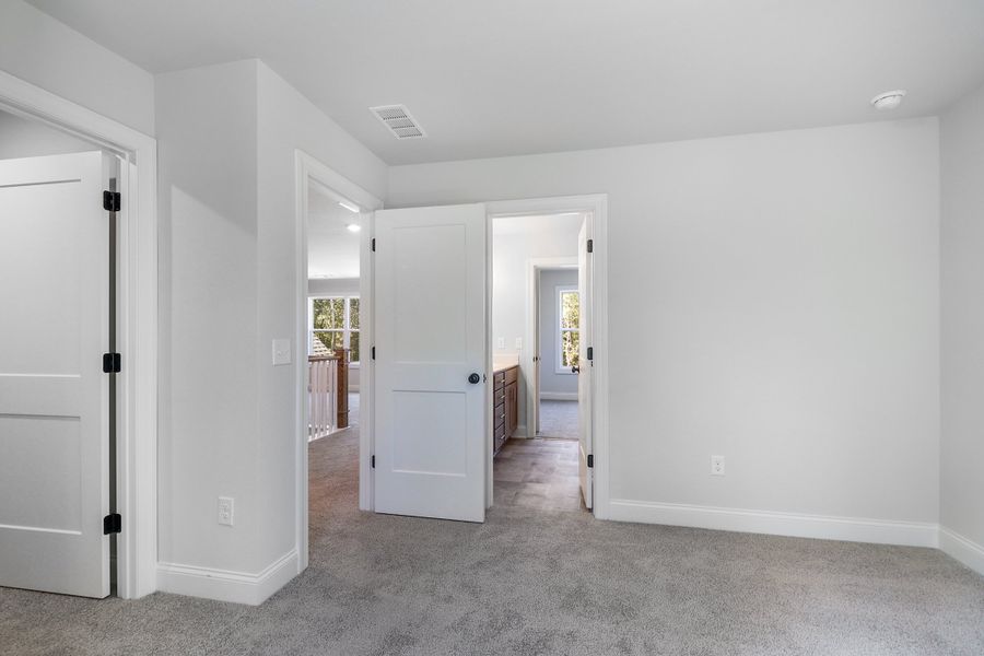 Spacious, unfurnished interior of a new home in Woodland Hills, Loganville (Image 32). Spacious, unfurnished interior of a new home in Woodland Hills, Loganville (Image 32).