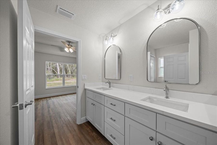 Furnished interior view inside a new home in , Ocklawaha (Image 6). Furnished interior view inside a new home in , Ocklawaha (Image 6).