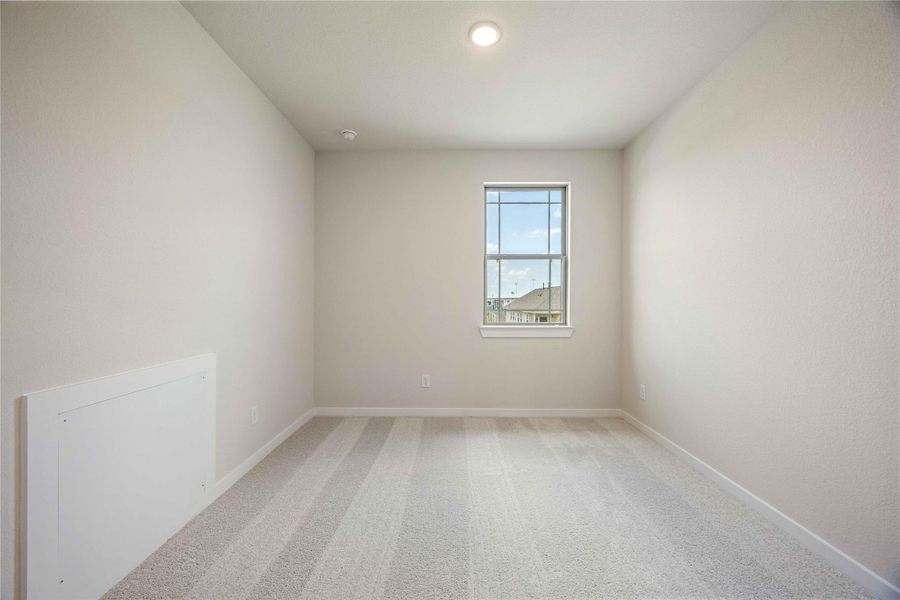 Spacious, unfurnished interior of a new home in Bluebonnet Village, Bellville (Image 20).