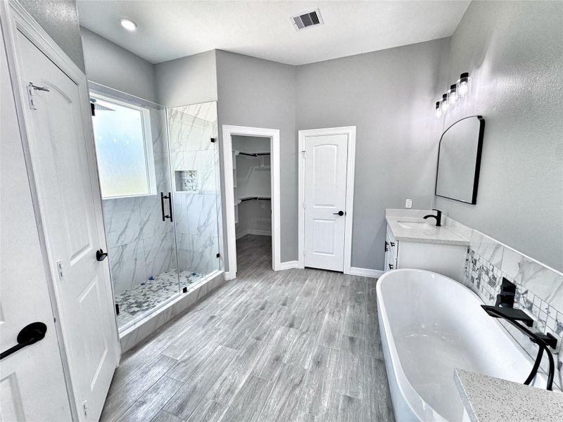 Furnished interior view inside a new home in , Dayton (Image 12).