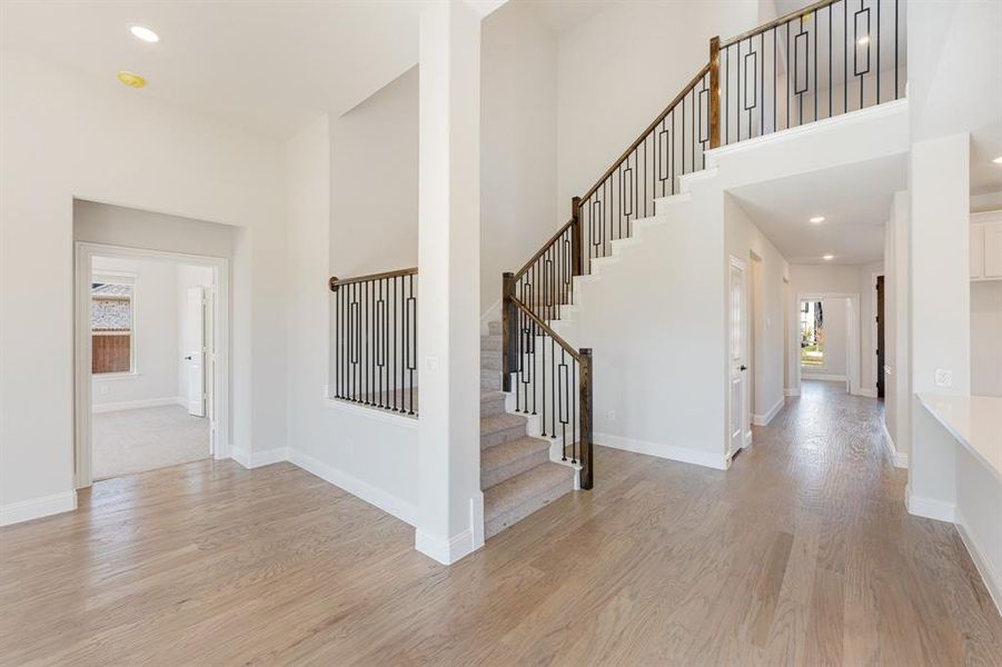 Spacious, unfurnished interior of a new home in Triple Diamond Ranch, Mansfield (Image 39).