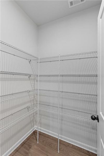 Spacious, unfurnished interior of a new home in Meadow Pines, Dallas (Image 22).