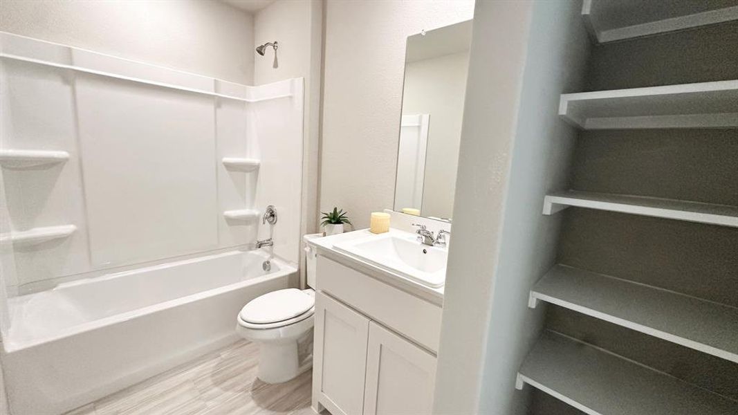 Image 13 of a home in Sunnycreek. Image 13 of a home in Sunnycreek.