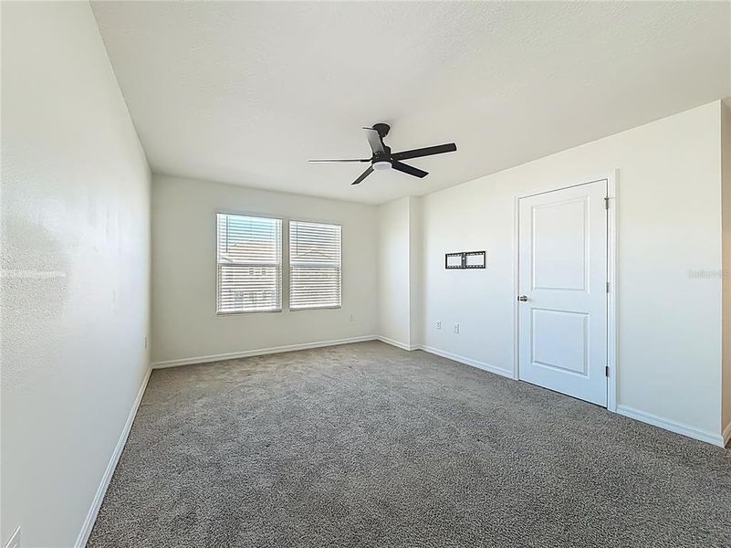 Spacious, unfurnished interior of a new home in The Towns at Laurel Commons, Ocala (Image 31).