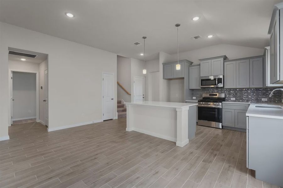 Furnished interior view inside a new home in Levy Crossing, Killeen (Image 7).