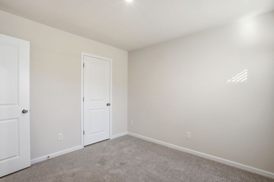 Spacious, unfurnished interior of a new home in Hedgecliff Townes, Kannapolis (Image 22).