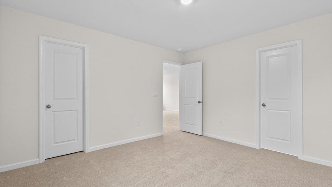 Spacious, unfurnished interior of a new home in Galvins Ridge, Sanford (Image 24).