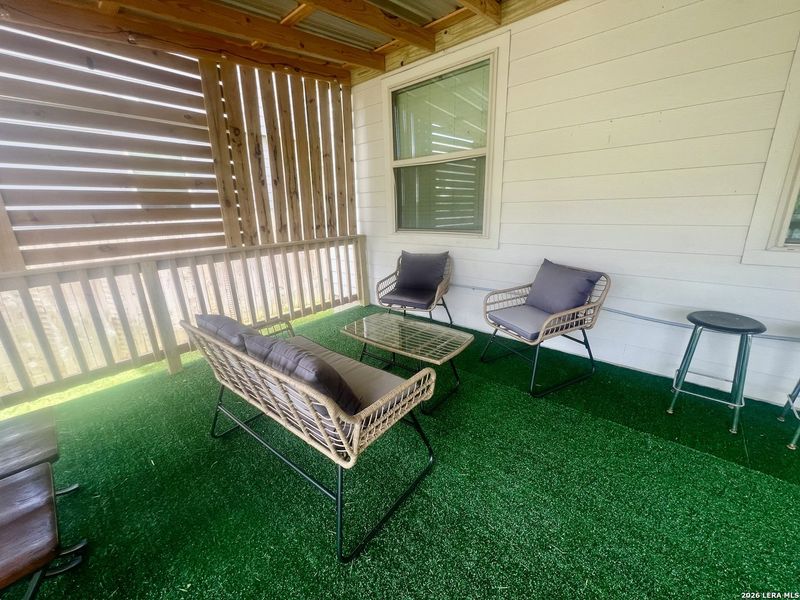 Exterior details and patio area of a home in Melissa Ranch, San Antonio (Image 24).