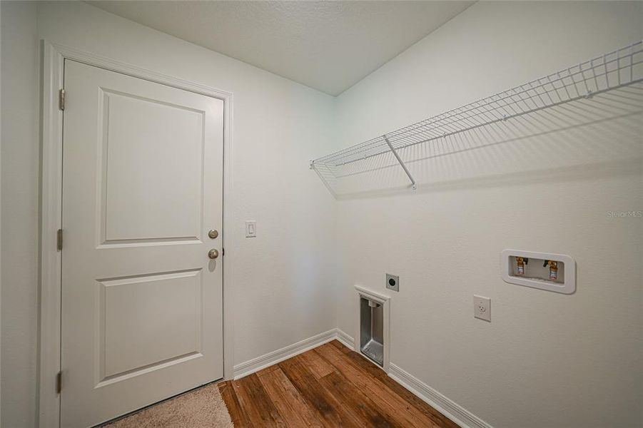 Spacious, unfurnished interior of a new home in , Port Charlotte (Image 43).