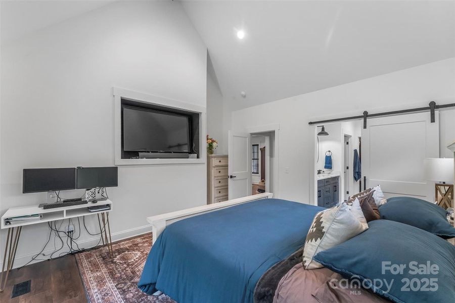 Furnished interior view inside a new home in , Nebo (Image 9).