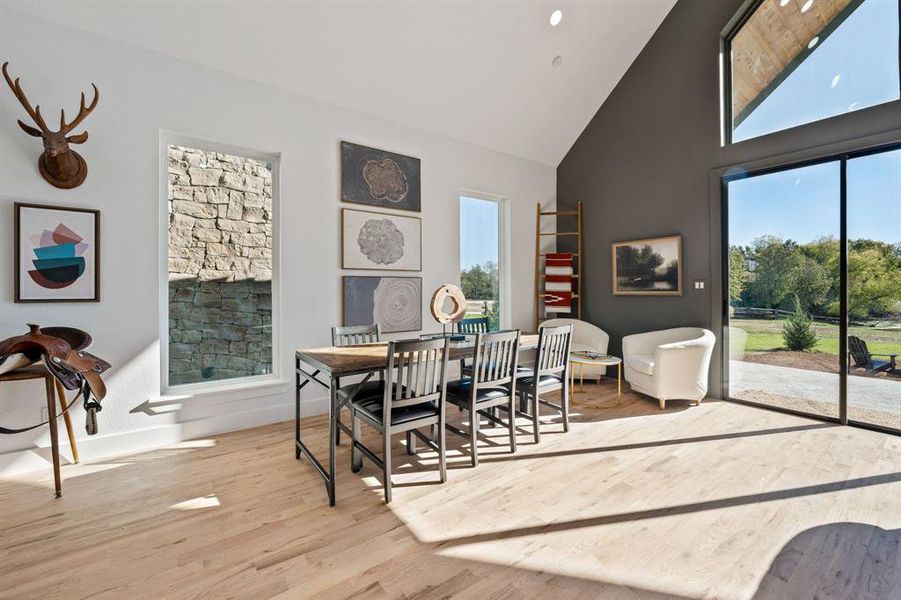 Furnished interior view inside a new home in , Desdemona (Image 6).