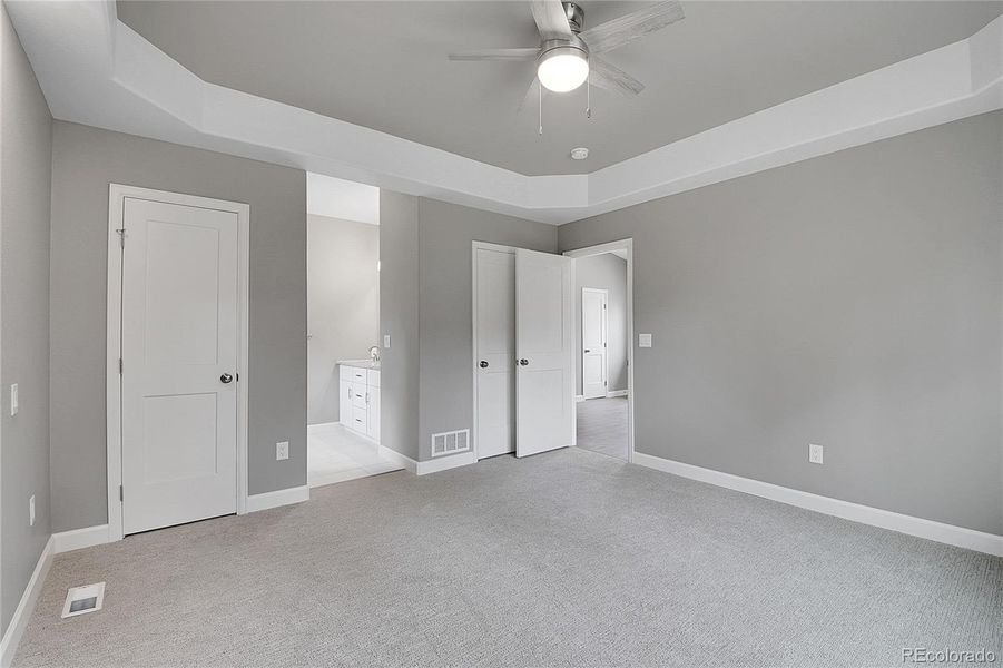 Spacious, unfurnished interior of a new home in , Pine (Image 20).