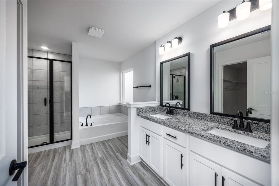 Furnished interior view inside a new home in Briarwood, Alachua (Image 9).