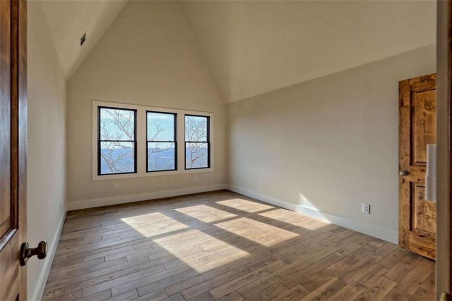 Spacious, unfurnished interior of a new home in , Clayton (Image 51).