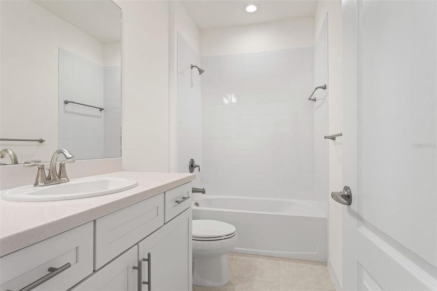 Furnished interior view inside a new home in , Bradenton (Image 18).