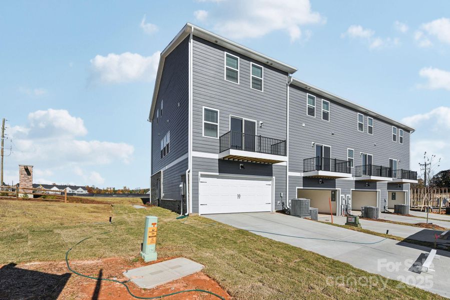 Exterior details and patio area of a home in , Fort Mill (Image 3).