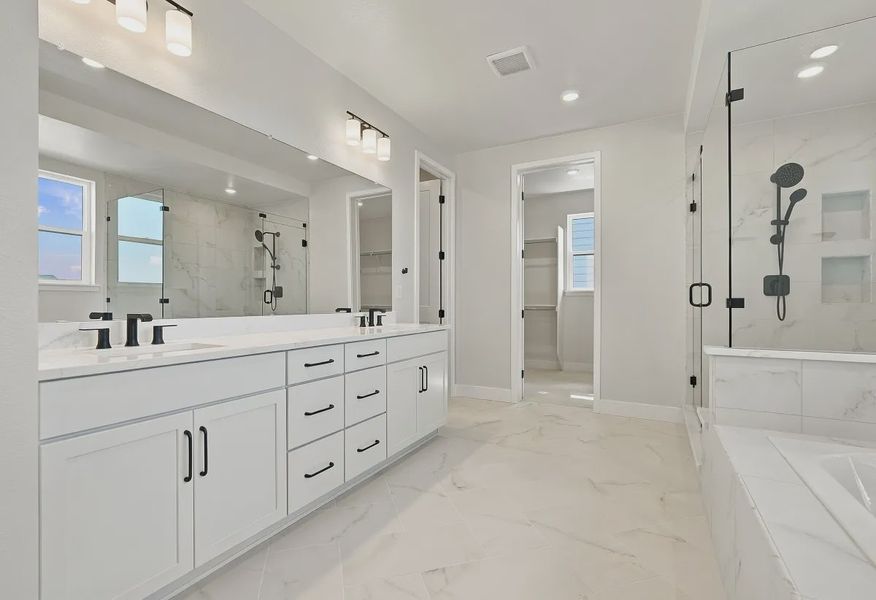 Homesite 247 Primary Bath - 18 of 24