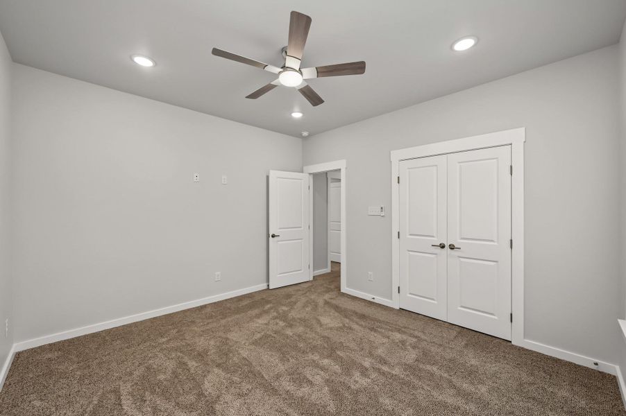 Spacious, unfurnished interior of a new home in , Conroe (Image 38). Spacious, unfurnished interior of a new home in , Conroe (Image 38).