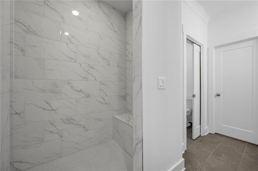 Spacious, unfurnished interior of a new home in Devin's Shire, Kennesaw (Image 13).