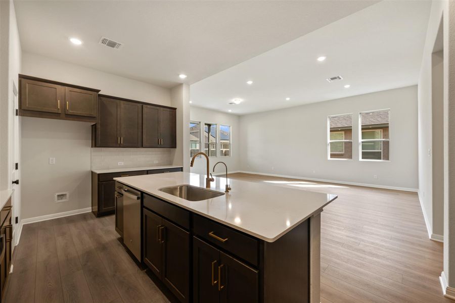 Representative images and renderings are for illustrative purposes. Actual structural options and design finishes of home may vary. Representative images and renderings are for illustrative purposes. Actual structural options and design finishes of home may vary.