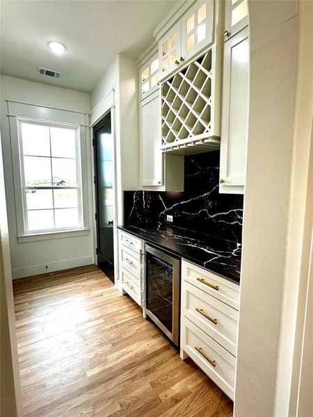 Furnished interior view inside a new home in , Joshua (Image 14).