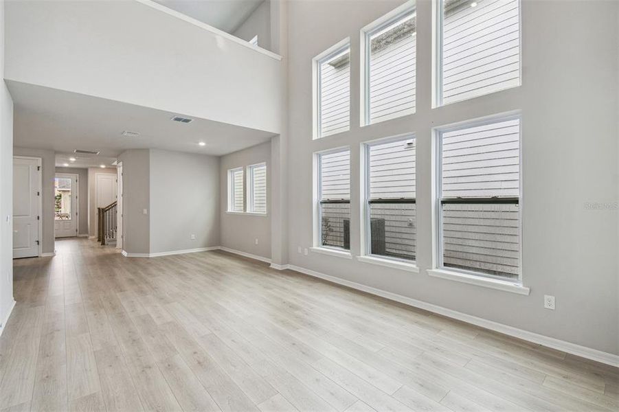 Spacious, unfurnished interior of a new home in Weslyn Park in Sunbridge 34', St. Cloud (Image 44).