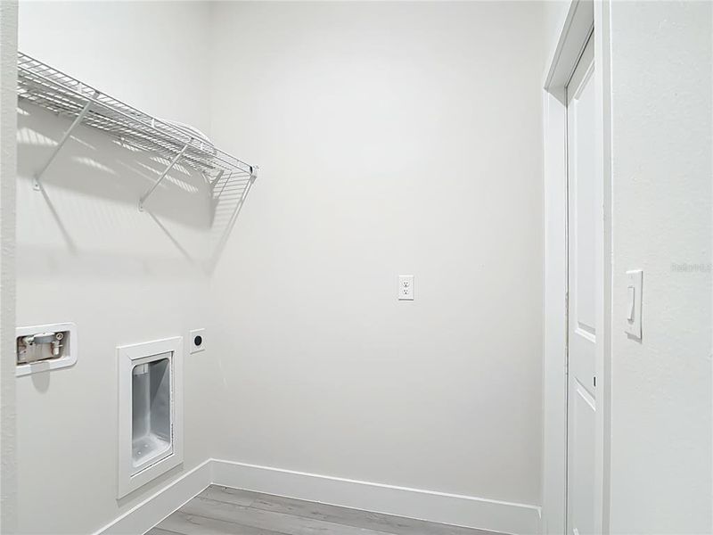 Spacious, unfurnished interior of a new home in , Port Charlotte (Image 38).