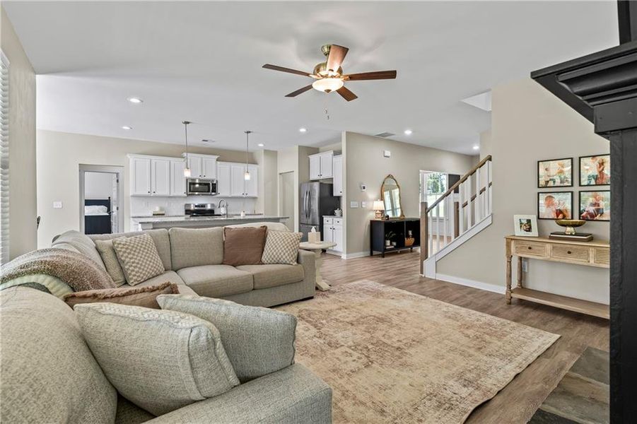 Furnished interior view inside a new home in Crossing Creeks, Monroe (Image 16). Furnished interior view inside a new home in Crossing Creeks, Monroe (Image 16).