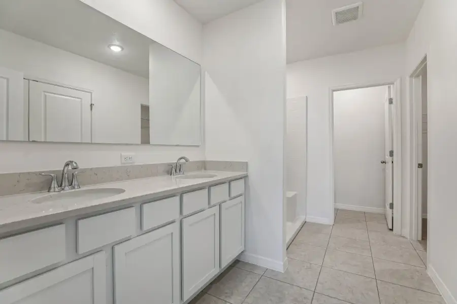 Representative furnished interior of a home built from the Vista by Maronda Homes in Malabar Springs, Palm Bay (Image 9).