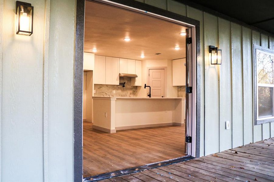 Exterior details and patio area of a home in , Midlothian (Image 18).