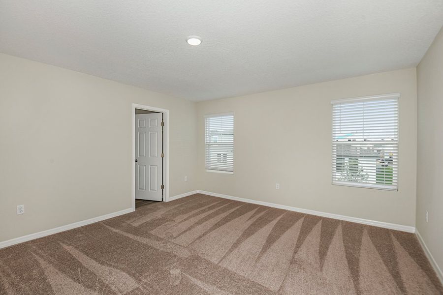 Spacious, unfurnished interior of a new home in Scenic Terrace, Haines City (Image 16).